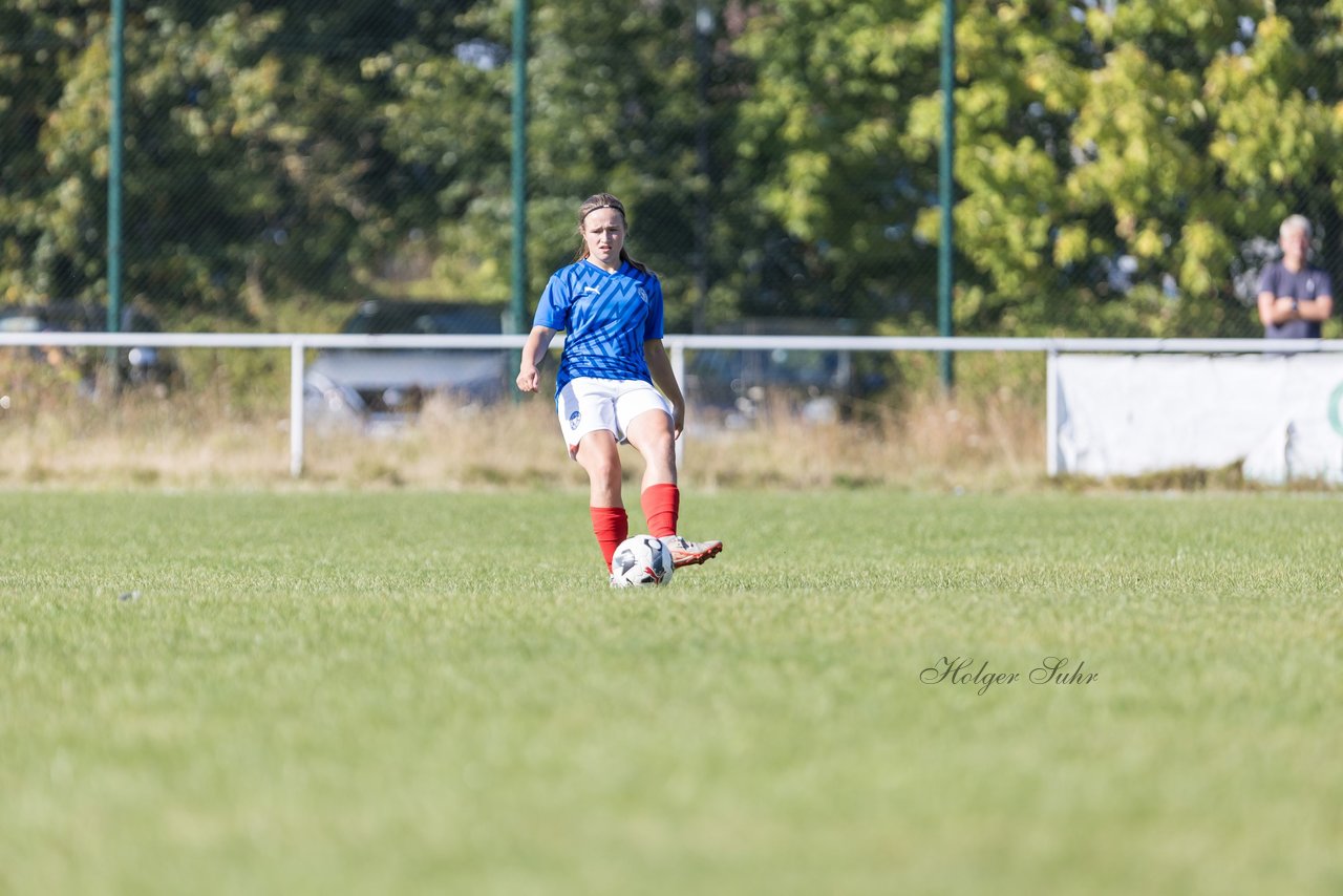 Bild 215 - F Holstein Kiel 2 - SSG Rot-Schwarz Kiel 2 : Ergebnis: 5:0